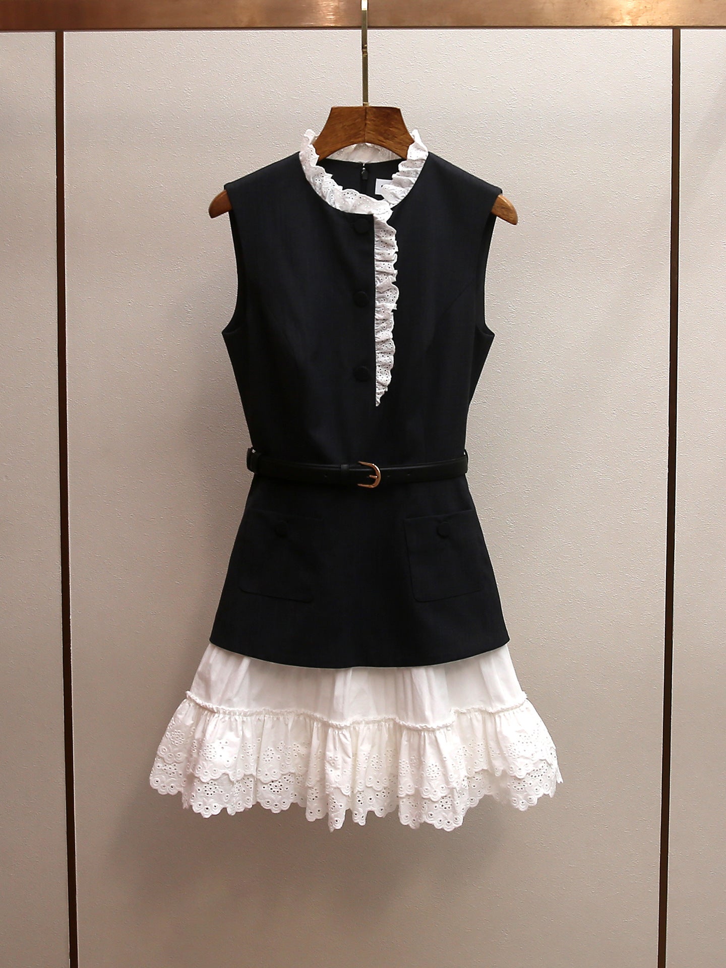 Women's Spring New French Elegant Spliced Lace Trim Sleeveless Vest Dress with Belt