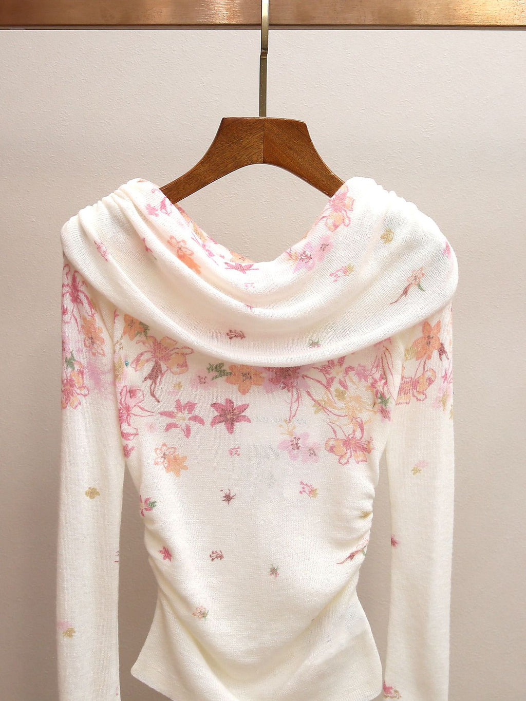 New Spring Elegant Lady Style Floral Ruched Waist Off-Shoulder Knit Top for Women