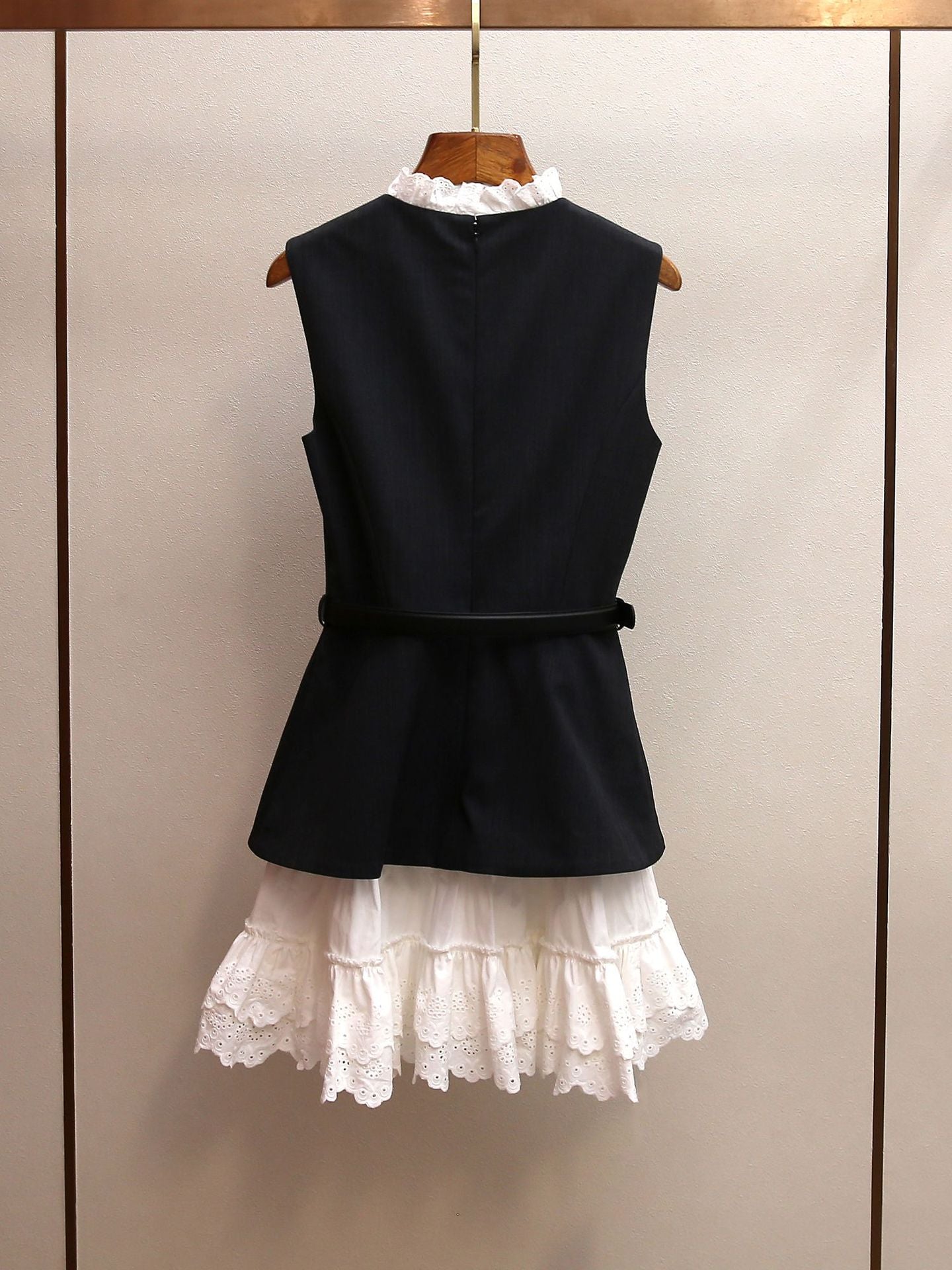 Women's Spring New French Elegant Spliced Lace Trim Sleeveless Vest Dress with Belt