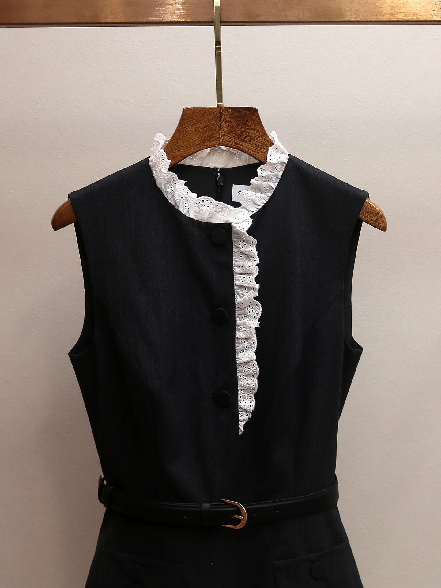 Women's Spring New French Elegant Spliced Lace Trim Sleeveless Vest Dress with Belt