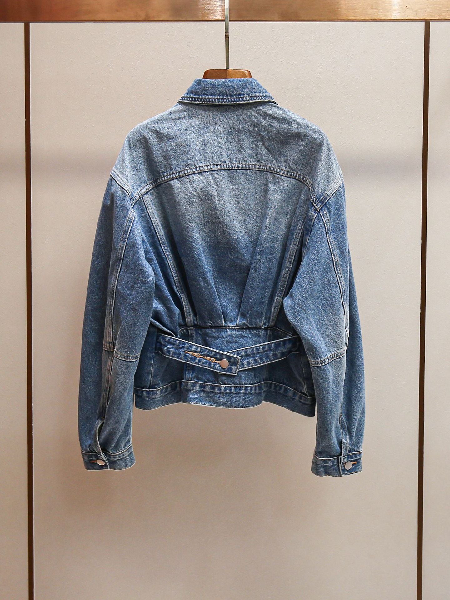 New Spring Fashion Vintage Washed Distressed Short Soft Denim Jacket for Women