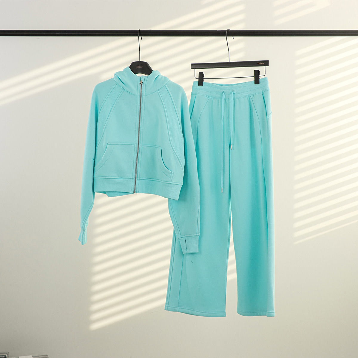 Women's Full-Zip Hooded Tracksuit Set – Oversized Stand Collar Jacket & High-Waist Wide Leg Pants for Yoga, Running & Fitness