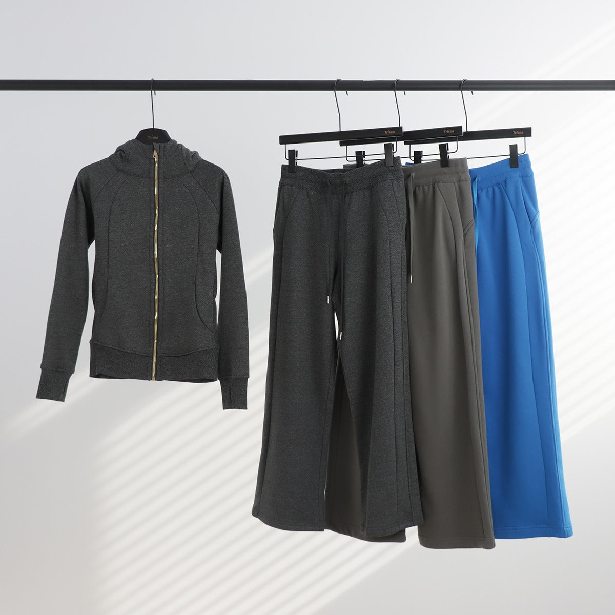 Women's Full-Zip Hooded Tracksuit Set – Oversized Stand Collar Jacket & High-Waist Wide Leg Pants for Yoga, Running & Fitness