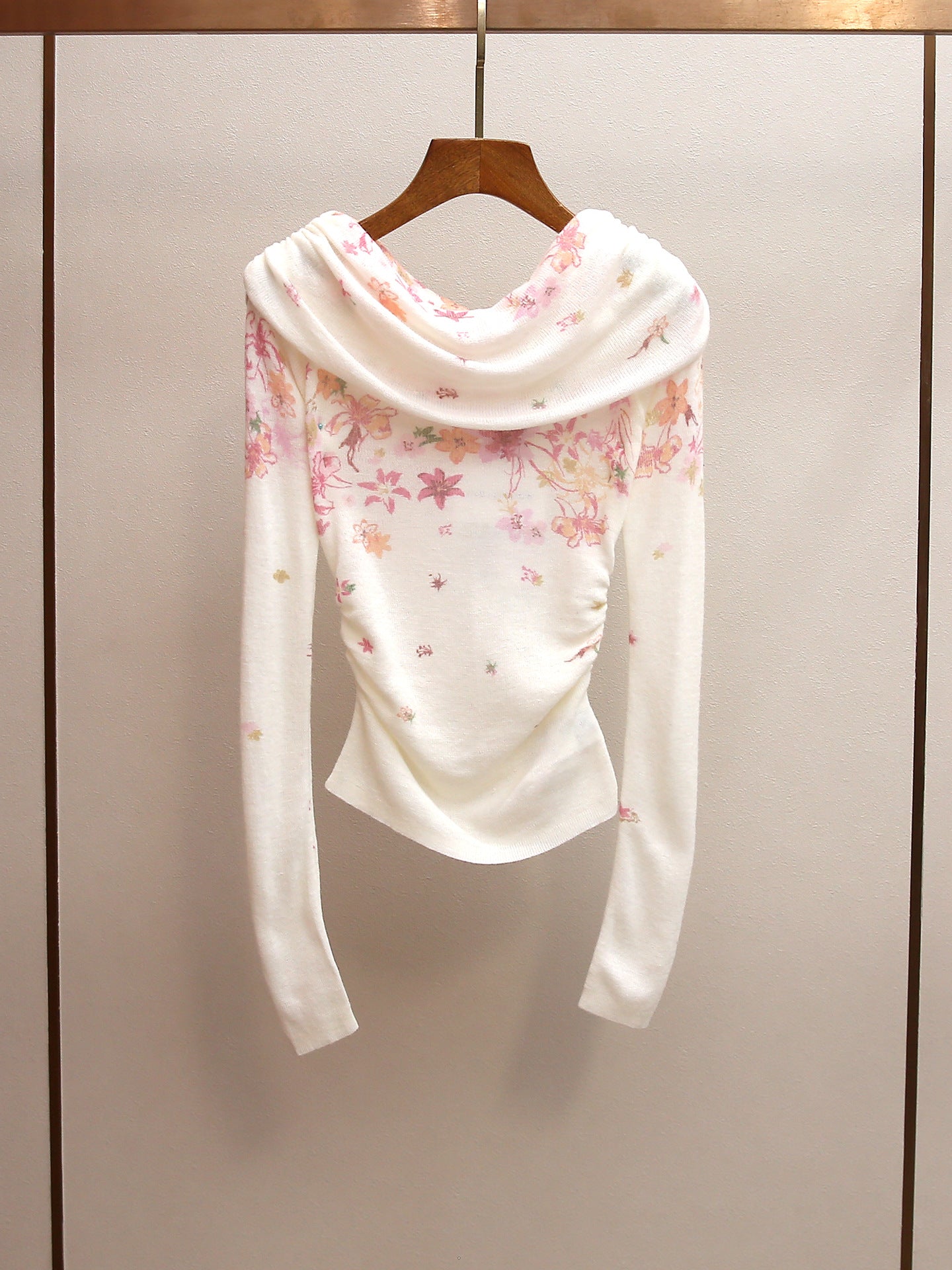 New Spring Elegant Lady Style Floral Ruched Waist Off-Shoulder Knit Top for Women