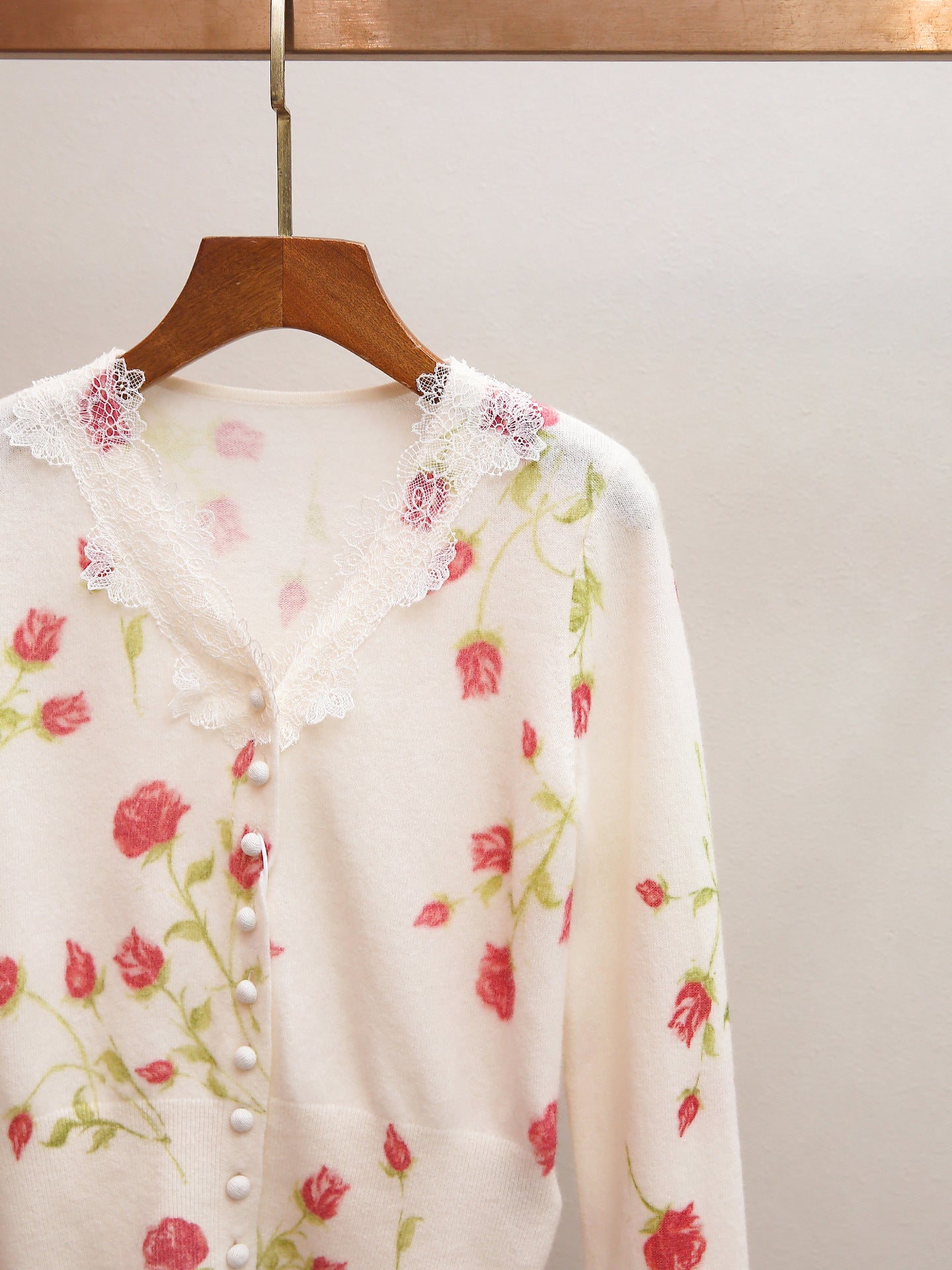 Rose Print Lace Trim V-Neck Cropped Cardigan | Spring Gentle Knit Top