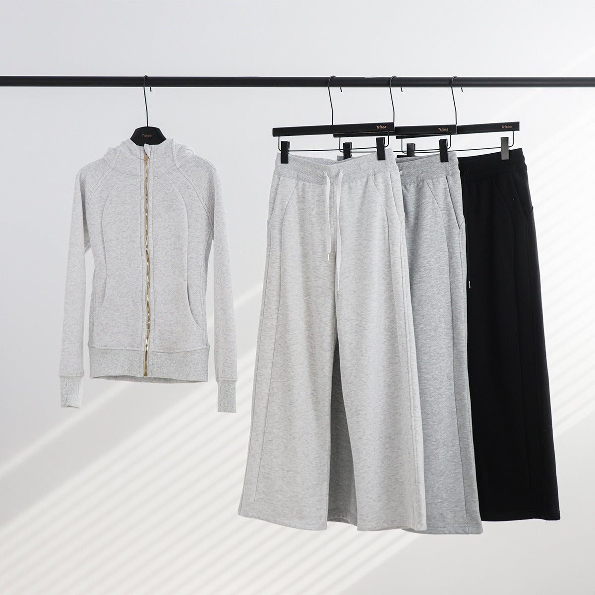Women's Full-Zip Hooded Tracksuit Set – Oversized Stand Collar Jacket & High-Waist Wide Leg Pants for Yoga, Running & Fitness